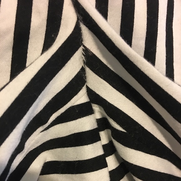 INC International Concepts striped shorts - Picture 8 of 8